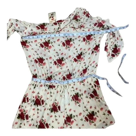 Poof! Off the Shoulder Flower Romper NWT - Picture 4 of 5